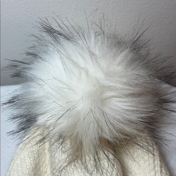 New Knit Toque Hat with Pom Pom - Picture 3 of 5